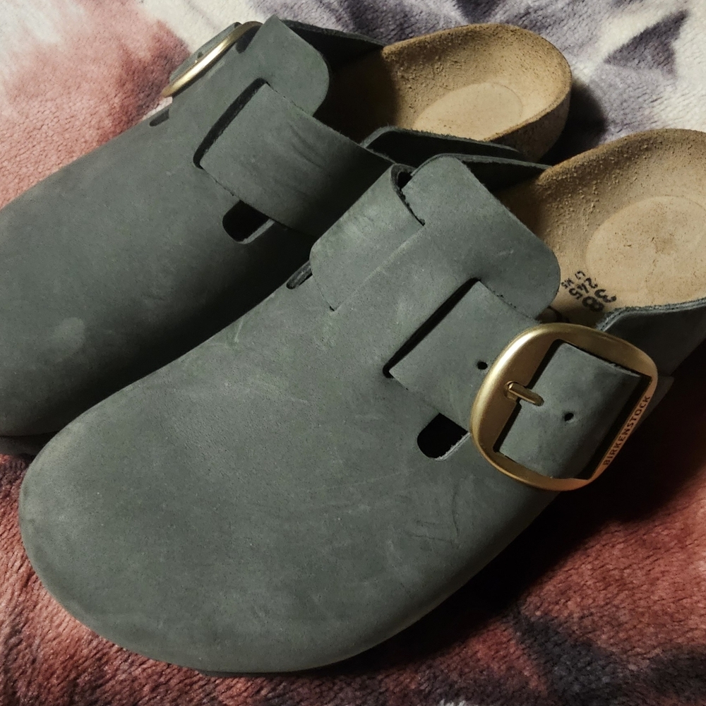 Birkenstock Thyme Green Boston Big Buckle Clogs. Nubuk Leather Color Thyme